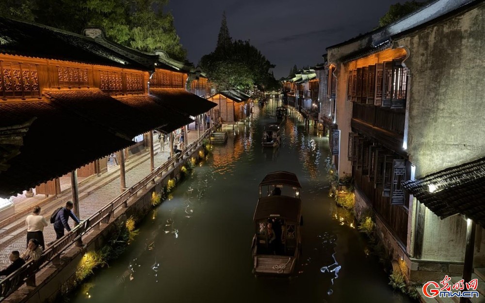在烏鎮(zhèn)，感受尋常巷陌里的“智慧生活”