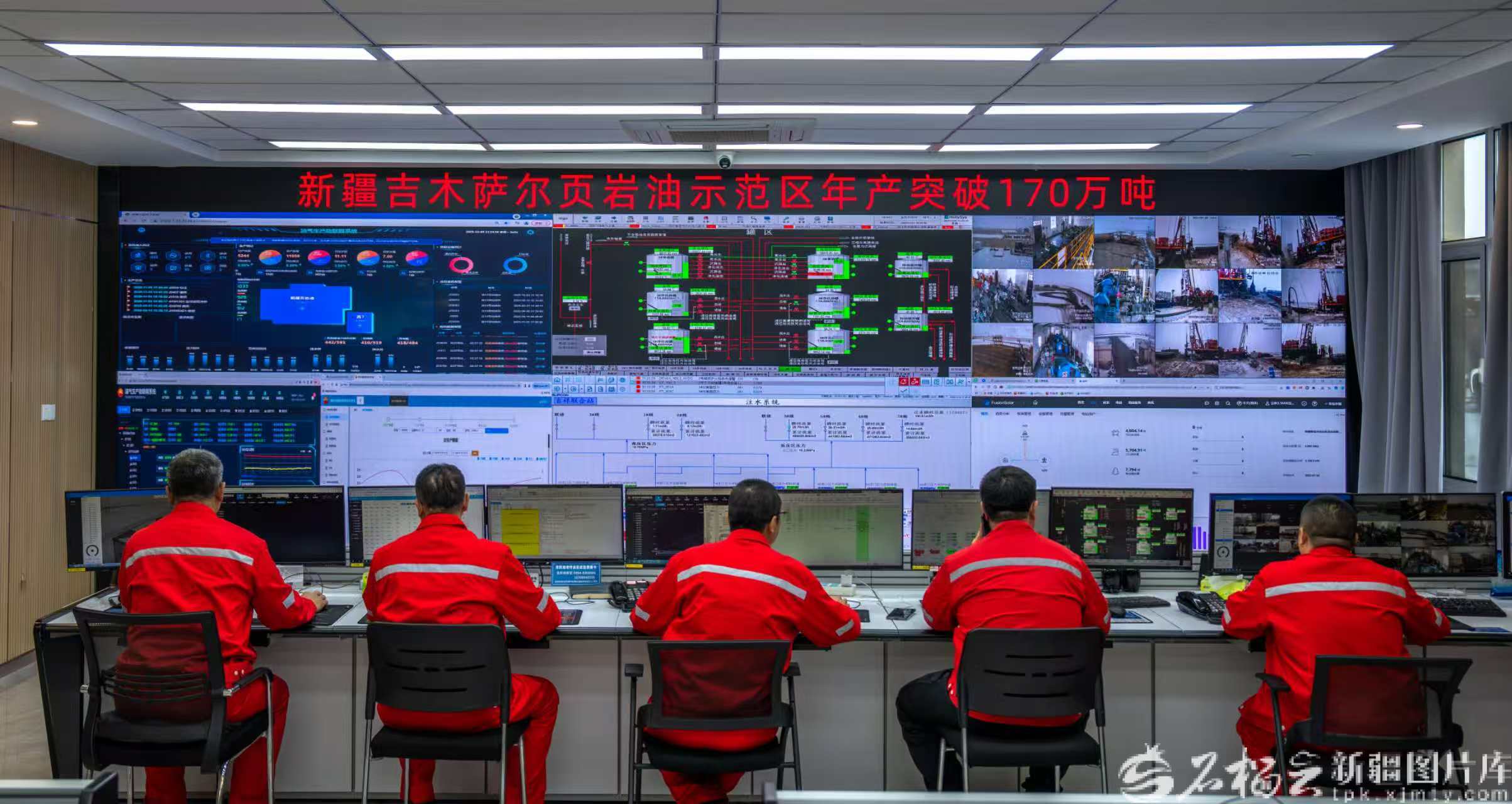 mmexport1765190555440