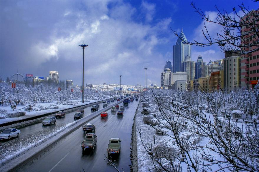 雪后的烏魯木齊。劉元攝
